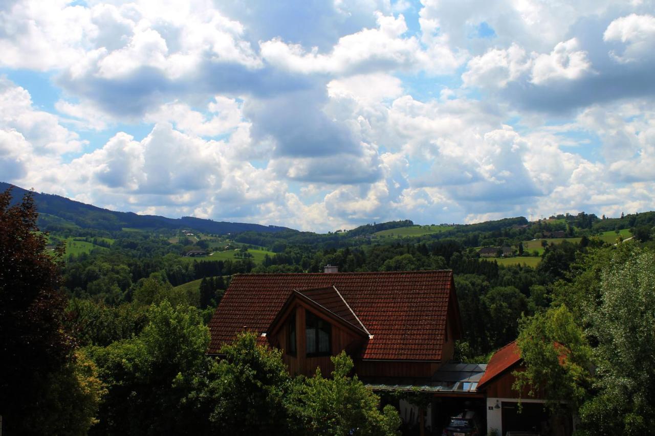 Villa Toscana Steyr Bagian luar foto